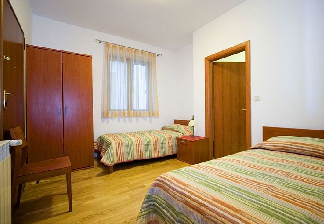 Apartamento en Rovinj - Apartamento en Rovinj con Balcón, Acondicionador, WIFI, Lavadora (3482-2) Apartamento en Rovinj - Apartamento en Rovinj con Balcón, Acondicionador, WIFI, Lavadora (3482-2)