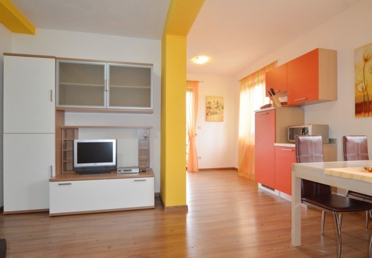 Apartamento en Rovinj - Apartamento en Rovinj con Balcón, Acondicionador, WIFI (3483-1)