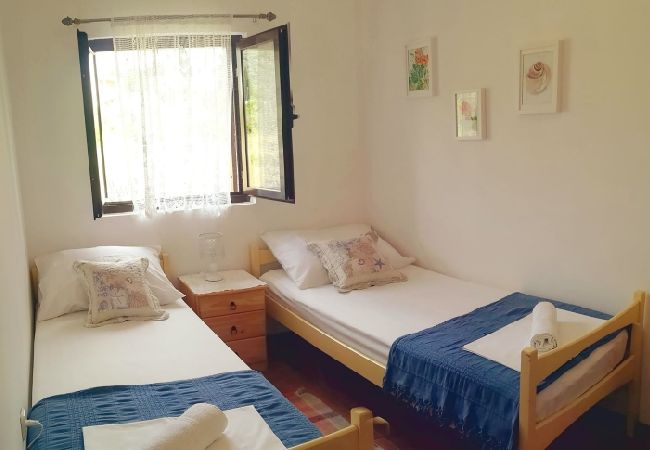 Casa en Vinišce - Casa de vacaciones en Vinišće con Seaview, Balcón, Acondicionador, WIFI (3484-1) Casa en Vinišce - Casa de vacaciones en Vinišće con Seaview, Balcón, Acondicionador, WIFI (3484-1)