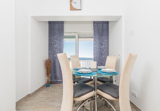 Apartamento en Crikvenica - Apartamento en Crikvenica con Seaview, Terraza, Acondicionador, WIFI (3492-2) Apartamento en Crikvenica - Apartamento en Crikvenica con Seaview, Terraza, Acondicionador, WIFI (3492-2)