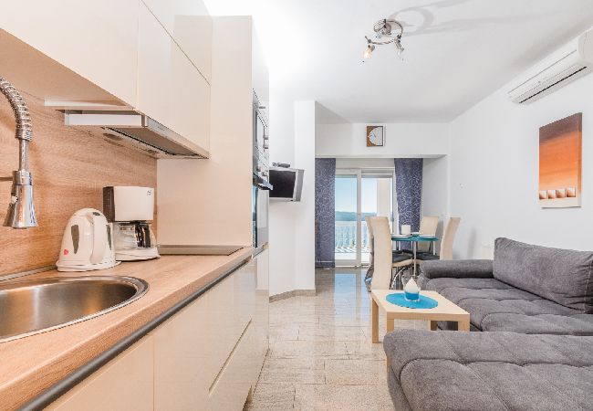 Apartamento en Crikvenica - Apartamento en Crikvenica con Seaview, Terraza, Acondicionador, WIFI (3492-2) Apartamento en Crikvenica - Apartamento en Crikvenica con Seaview, Terraza, Acondicionador, WIFI (3492-2)