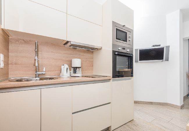 Apartamento en Crikvenica - Apartamento en Crikvenica con Seaview, Terraza, Acondicionador, WIFI (3492-2) Apartamento en Crikvenica - Apartamento en Crikvenica con Seaview, Terraza, Acondicionador, WIFI (3492-2)