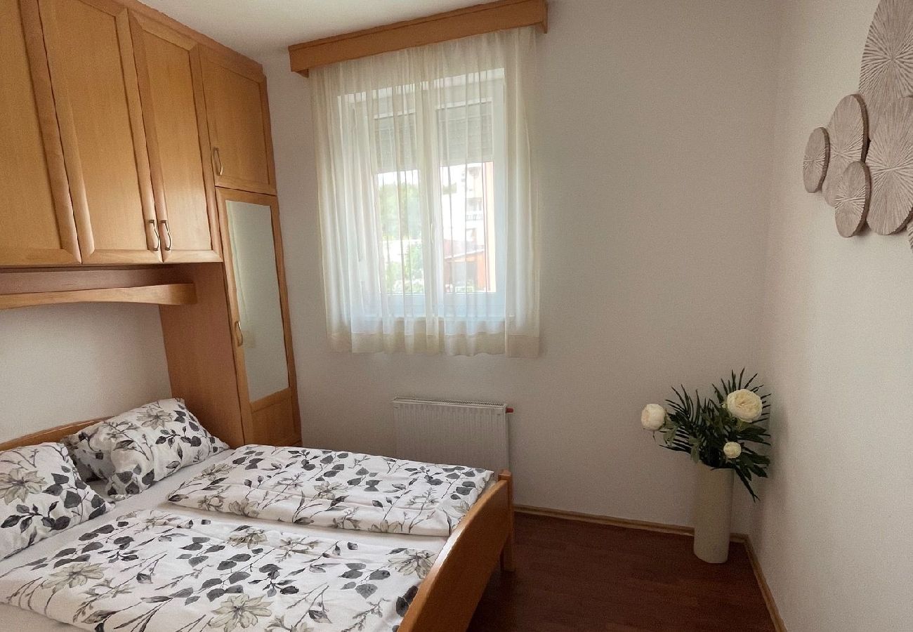 Apartamento en Crikvenica - Apartamento en Crikvenica con Seaview, Balcón, Acondicionador, WIFI (3492-4)