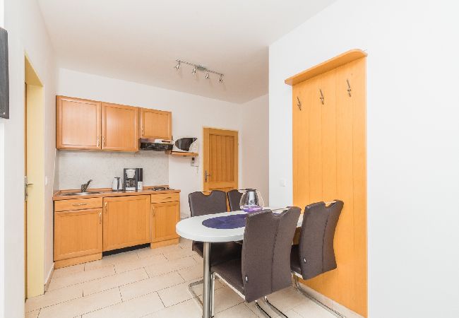 Apartamento en Crikvenica - Apartamento en Crikvenica con Seaview, Terraza, Acondicionador, WIFI (3492-6) Apartamento en Crikvenica - Apartamento en Crikvenica con Seaview, Terraza, Acondicionador, WIFI (3492-6)