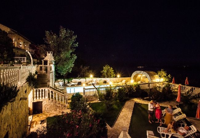 Apartamento en Crikvenica - Apartamento en Crikvenica con Seaview, Terraza, Acondicionador, WIFI (3492-8) Apartamento en Crikvenica - Apartamento en Crikvenica con Seaview, Terraza, Acondicionador, WIFI (3492-8)