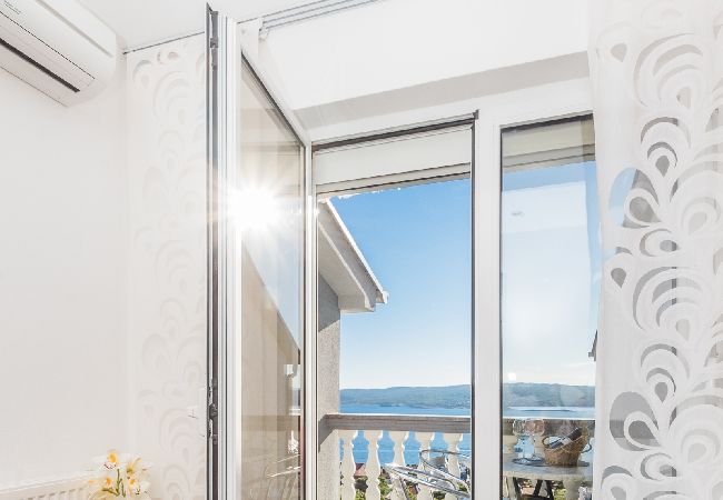 Apartamento en Crikvenica - Apartamento en Crikvenica con Seaview, Balcón, Acondicionador, WIFI (3492-9) Apartamento en Crikvenica - Apartamento en Crikvenica con Seaview, Balcón, Acondicionador, WIFI (3492-9)