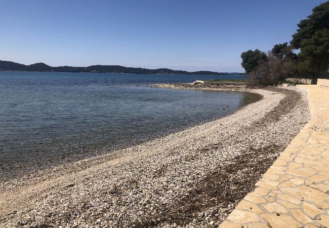 Apartamento en Sukošan - Apartamento en Sukošan con Seaview, Terraza, Acondicionador, WIFI (3495-4) Apartamento en Sukošan - Apartamento en Sukošan con Seaview, Terraza, Acondicionador, WIFI (3495-4)