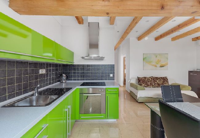 Apartamento en Sukošan - Apartamento en Sukošan con Seaview, Terraza, Acondicionador, WIFI (3495-5) Apartamento en Sukošan - Apartamento en Sukošan con Seaview, Terraza, Acondicionador, WIFI (3495-5)