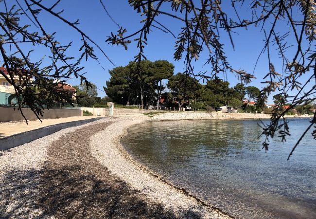 Apartamento en Sukošan - Apartamento en Sukošan con Seaview, Terraza, Acondicionador, WIFI (3495-5) Apartamento en Sukošan - Apartamento en Sukošan con Seaview, Terraza, Acondicionador, WIFI (3495-5)