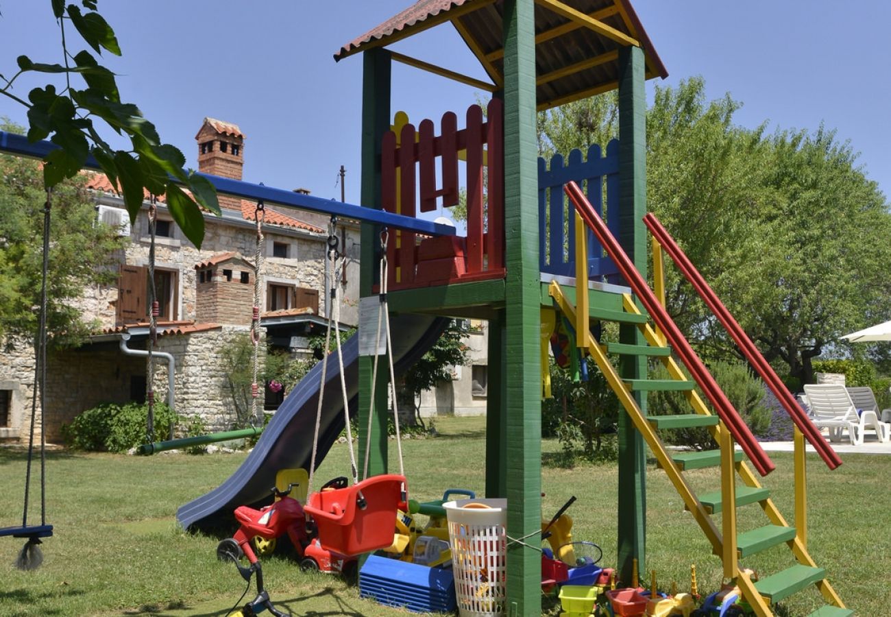 Casa en Vodnjan - Casa de vacaciones en Vodnjan con Terraza, Acondicionador, WIFI, Lavadora (3556-1)