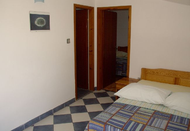Apartamento en Sucuraj - Apartamento en Sućuraj con Seaview, Balcón, Acondicionador, WIFI (3560-1) Apartamento en Sucuraj - Apartamento en Sućuraj con Seaview, Balcón, Acondicionador, WIFI (3560-1)