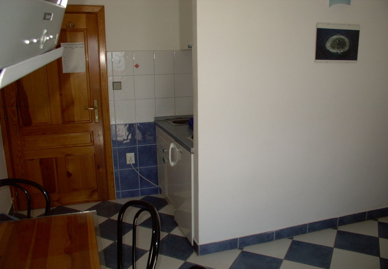 Apartamento en Sucuraj - Apartamento en Sućuraj con Seaview, Balcón, Acondicionador, WIFI (3560-1)