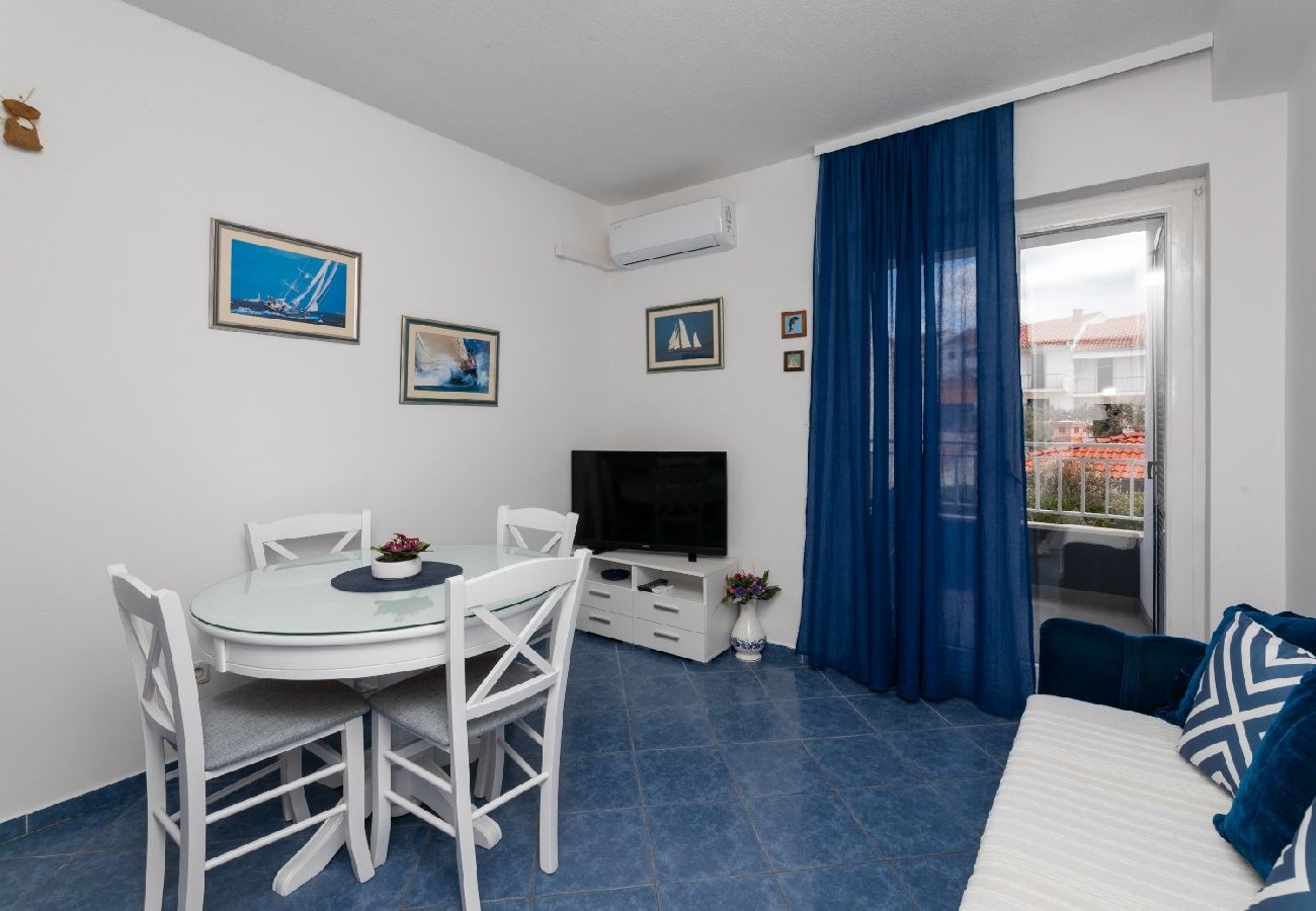 Apartamento en Supetar - Apartamento en Supetar con Terraza, Acondicionador, WIFI (3553-2)