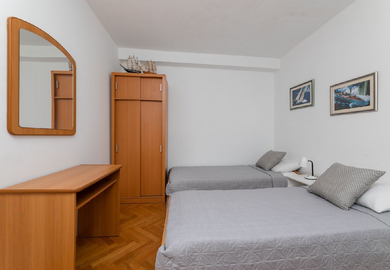 Apartamento en Supetar - Apartamento en Supetar con Terraza, Acondicionador, WIFI (3553-2)