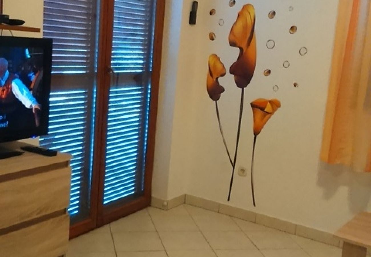 Apartamento en Punat - Apartamento en Punat con Balcón, Acondicionador, WIFI, Lavadora (3590-1)