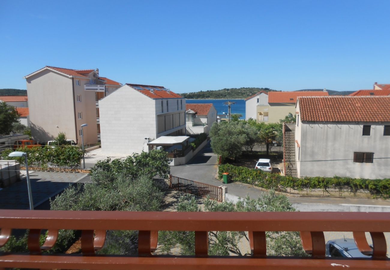 Apartamento en Vodice - Apartamento en Vodice con Seaview, Terraza, Acondicionador, WIFI (3420-3)