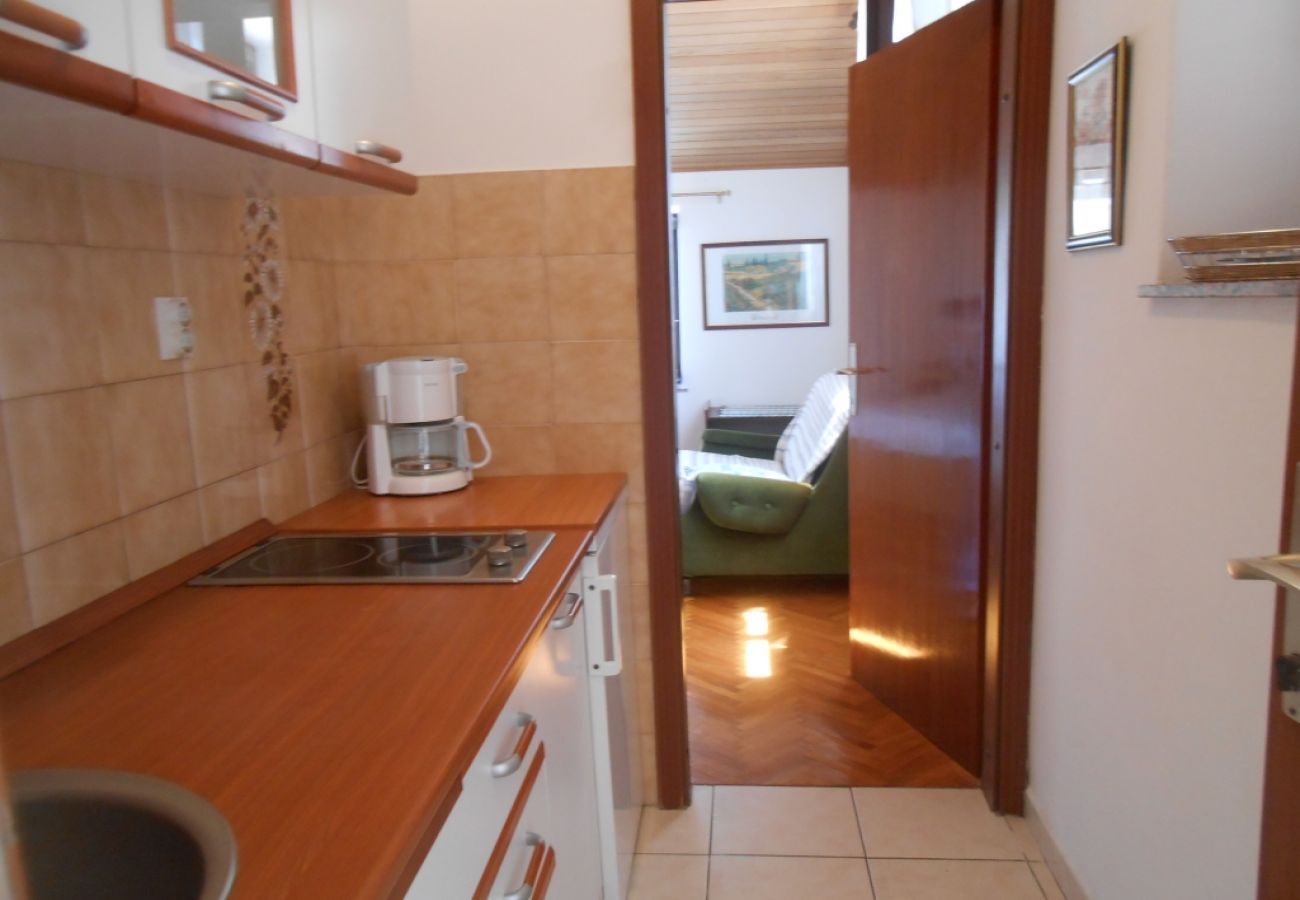 Apartamento en Vodice - Apartamento en Vodice con Seaview, Terraza, Acondicionador, WIFI (3420-3)