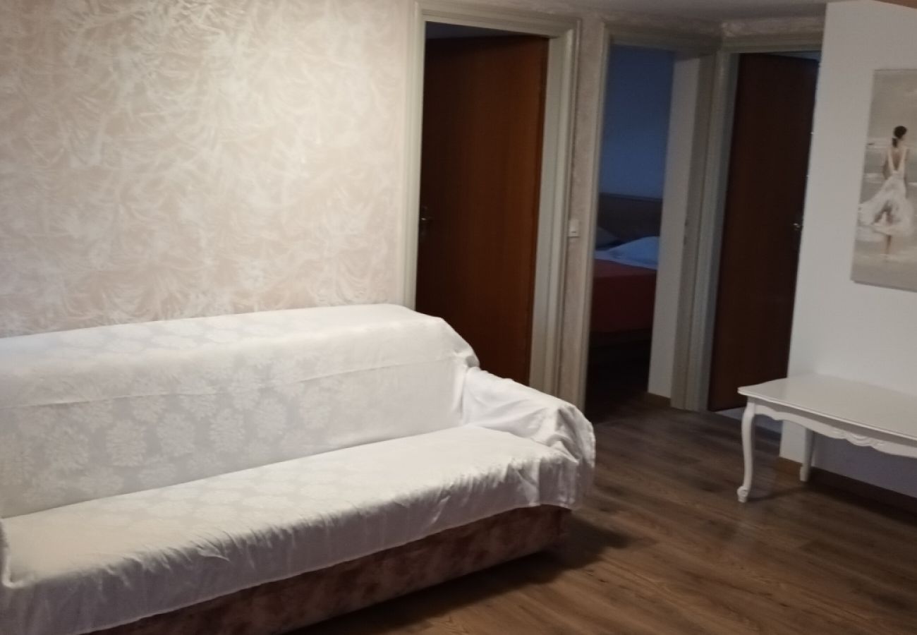 Apartamento en Privlaka - Apartamento en Privlaka con Terraza, Acondicionador, WIFI, Lavadora (821-3)