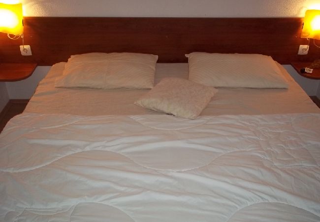 Apartamento en Vodice - Apartamento en Vodice con Terraza, Acondicionador, WIFI (3599-7) Apartamento en Vodice - Apartamento en Vodice con Terraza, Acondicionador, WIFI (3599-7)