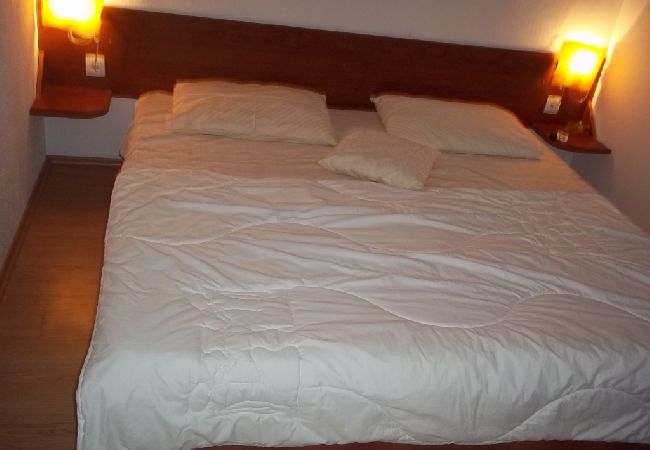 Apartamento en Vodice - Apartamento en Vodice con Terraza, Acondicionador, WIFI (3599-8) Apartamento en Vodice - Apartamento en Vodice con Terraza, Acondicionador, WIFI (3599-8)