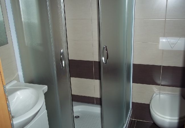 Apartamento en Vodice - Apartamento en Vodice con Terraza, Acondicionador, WIFI (3599-8) Apartamento en Vodice - Apartamento en Vodice con Terraza, Acondicionador, WIFI (3599-8)