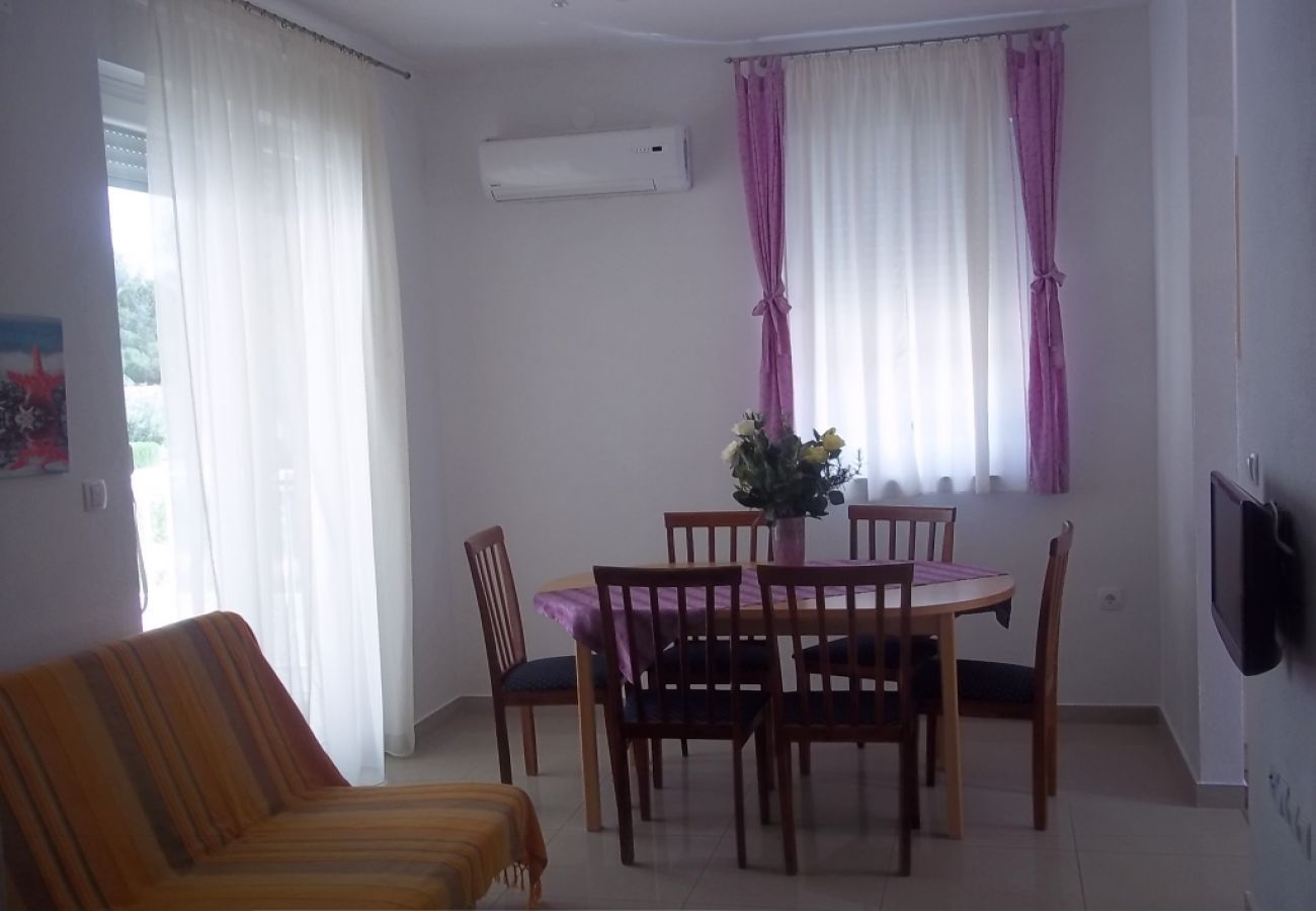 Apartamento en Vodice - Apartamento en Vodice con Terraza, Acondicionador, WIFI (3599-8)