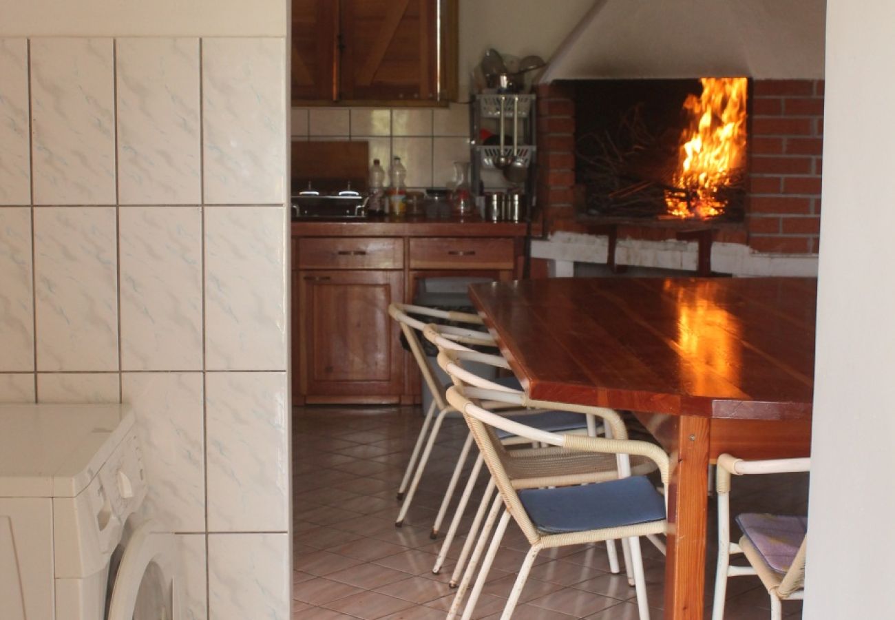 Apartamento en Privlaka - Apartamento en Privlaka con Seaview, Balcón, Acondicionador, WIFI (3598-1)