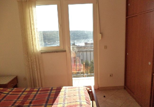 Apartamento en Pula - Apartamento en Pula con Seaview, Terraza, Acondicionador, WIFI (633-2) Apartamento en Pula - Apartamento en Pula con Seaview, Terraza, Acondicionador, WIFI (633-2)