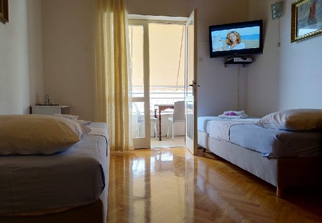 Apartamento en Drašnice - Apartamento en Drašnice con Seaview, Balcón, Acondicionador, WIFI (3586-1) Apartamento en Drašnice - Apartamento en Drašnice con Seaview, Balcón, Acondicionador, WIFI (3586-1)