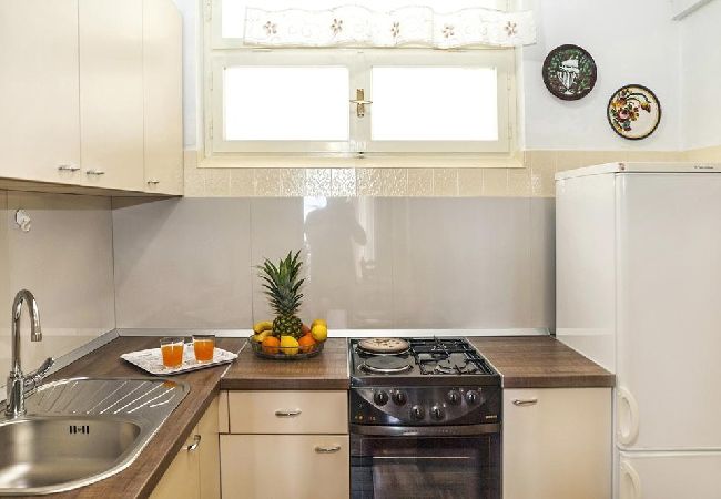 Apartamento en Drašnice - Apartamento en Drašnice con Seaview, Balcón, Acondicionador, WIFI (3586-1) Apartamento en Drašnice - Apartamento en Drašnice con Seaview, Balcón, Acondicionador, WIFI (3586-1)