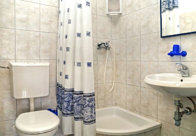 Apartamento en Drašnice - Apartamento en Drašnice con Seaview, Balcón, Acondicionador, WIFI (3586-1) Apartamento en Drašnice - Apartamento en Drašnice con Seaview, Balcón, Acondicionador, WIFI (3586-1)
