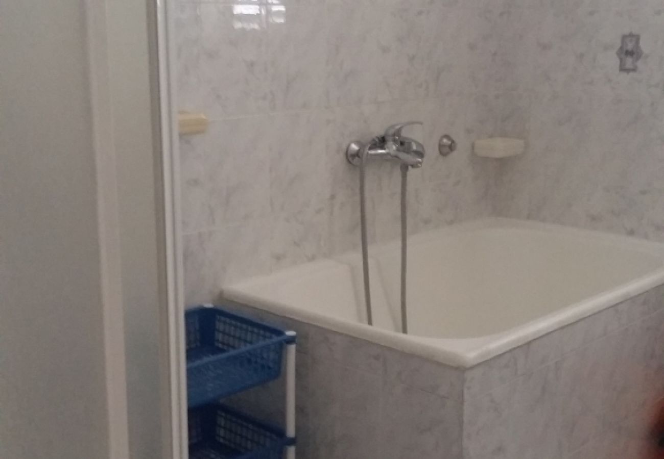 Apartamento en Kustici - Apartamento en Kustici con Seaview, Terraza, Acondicionador, WIFI (3597-4)