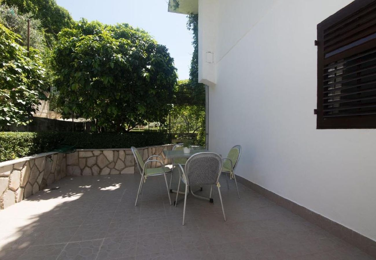 Apartamento en Jelsa - Apartamento en Jelsa con Terraza, Acondicionador, WIFI (3621-2)