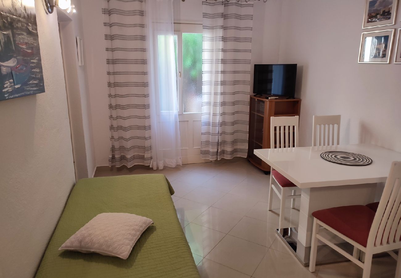 Apartamento en Bol - Apartamento en Bol con Terraza, Acondicionador, WIFI, Lavadora (3634-4)