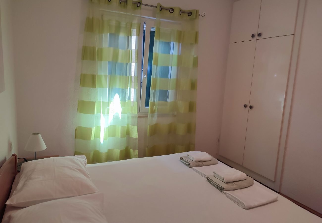 Apartamento en Bol - Apartamento en Bol con Terraza, Acondicionador, WIFI, Lavadora (3634-4)