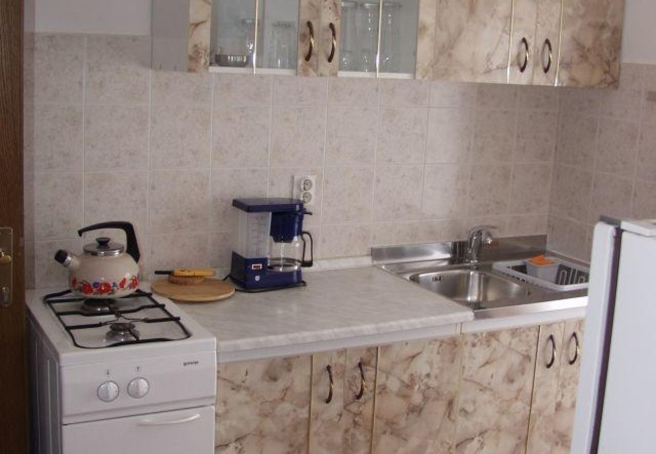 Apartamento en Starigrad - Apartamento en Starigrad-Paklenica con Terraza, Acondicionador, WIFI (627-3)