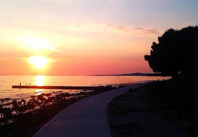 Apartamento en Privlaka - Apartamento en Privlaka con Seaview, Balcón, Acondicionador, WIFI (667-2) Apartamento en Privlaka - Apartamento en Privlaka con Seaview, Balcón, Acondicionador, WIFI (667-2)