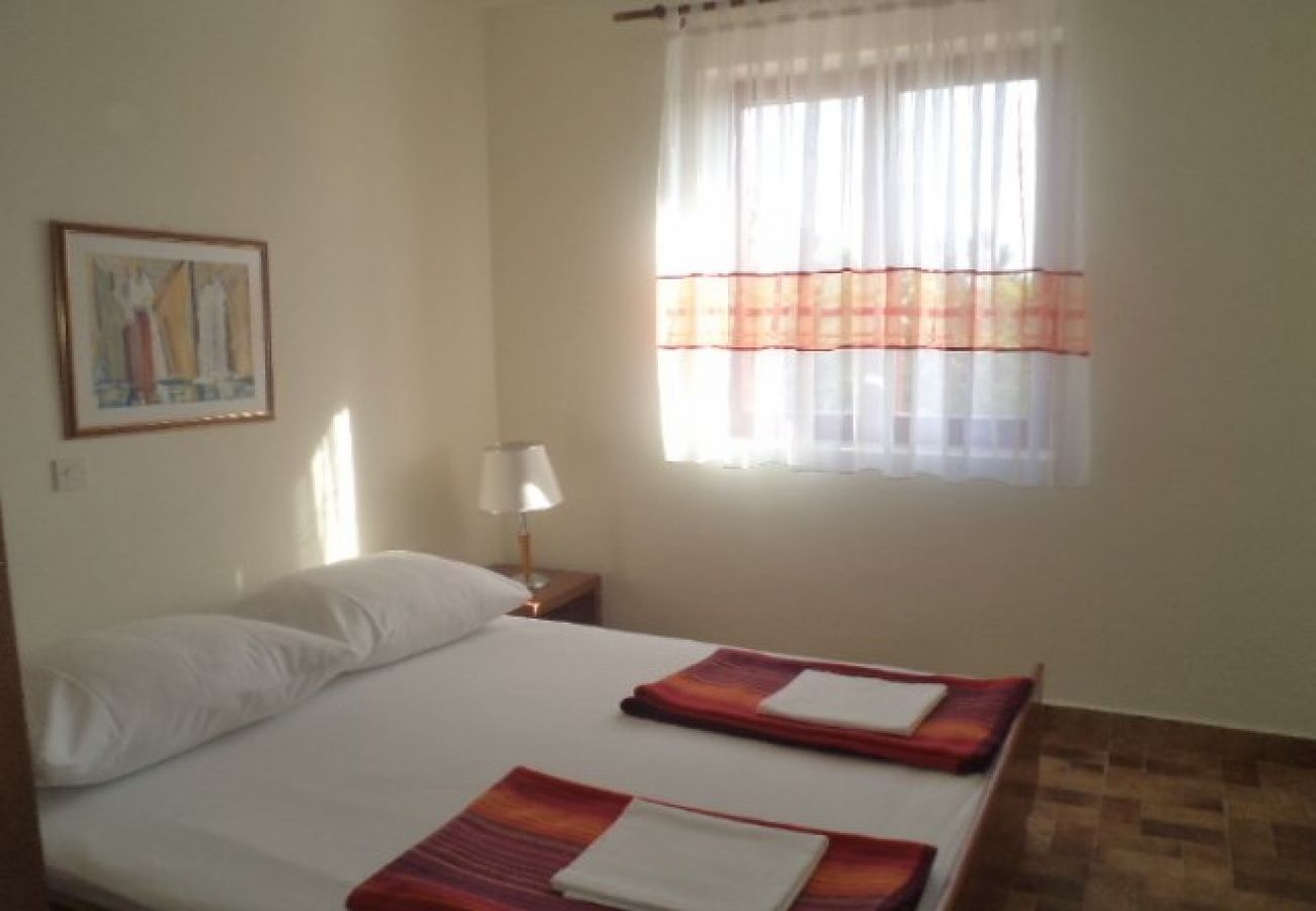 Apartamento en Rab - Apartamento en Barbat con Terraza, Acondicionador, WIFI (3664-1)