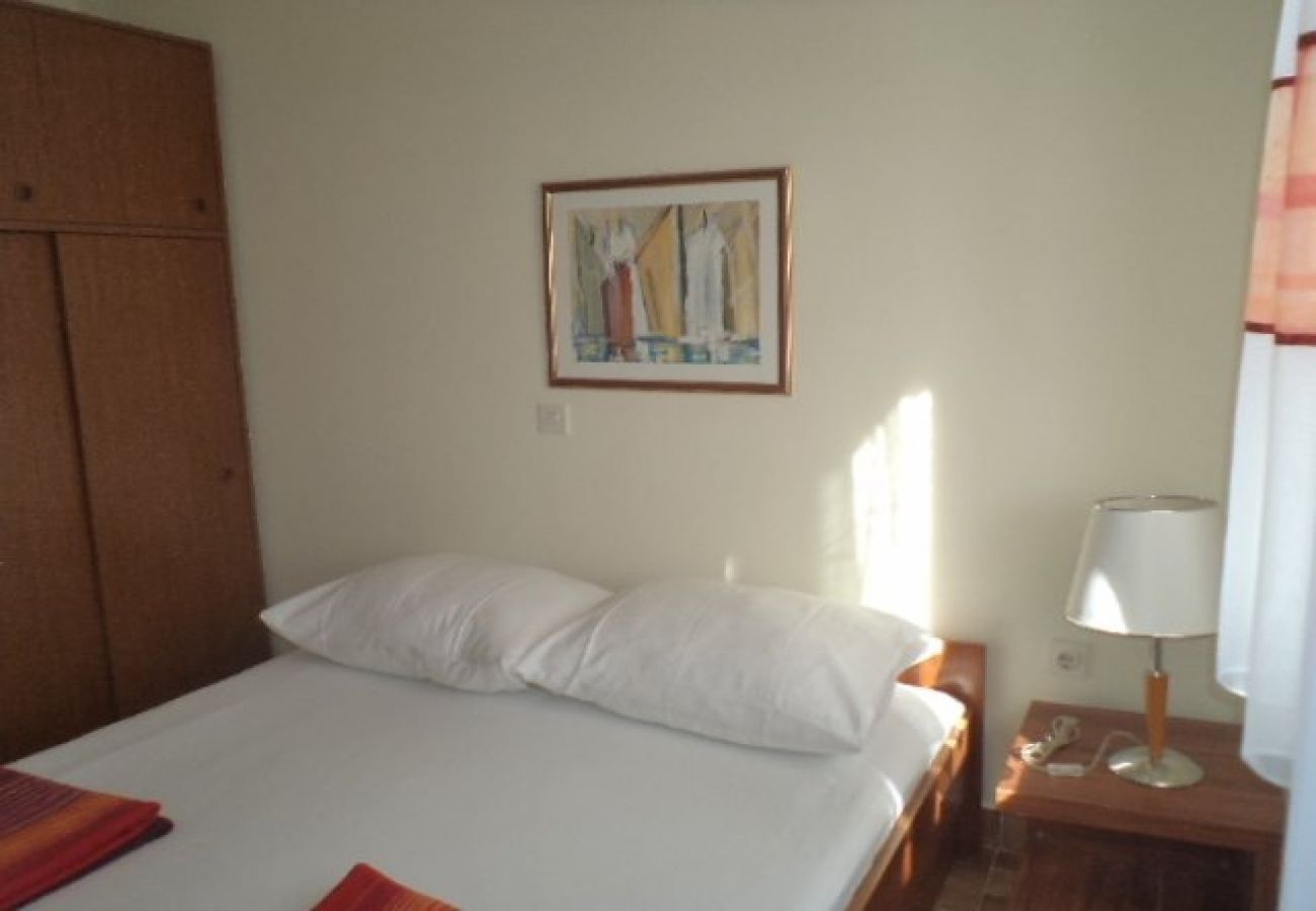 Apartamento en Rab - Apartamento en Barbat con Terraza, Acondicionador, WIFI (3664-1)