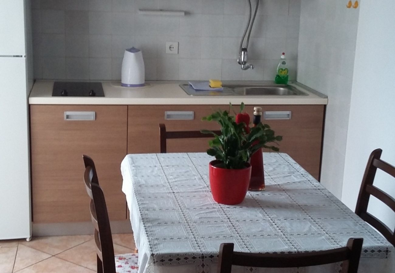 Apartamento en Vodice - Apartamento en Vodice con Seaview, Terraza, Acondicionador, WIFI (3671-5)