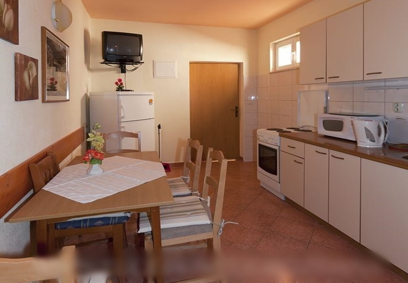 Apartamento en Tucepi - Apartamento en Tučepi con Terraza, Acondicionador, WIFI (3674-2)