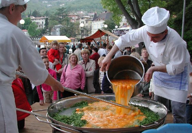 Apartamento en Lovran - Apartamento en Lovran con Seaview, Terraza, Acondicionador, WIFI (3698-2) Apartamento en Lovran - Apartamento en Lovran con Seaview, Terraza, Acondicionador, WIFI (3698-2)