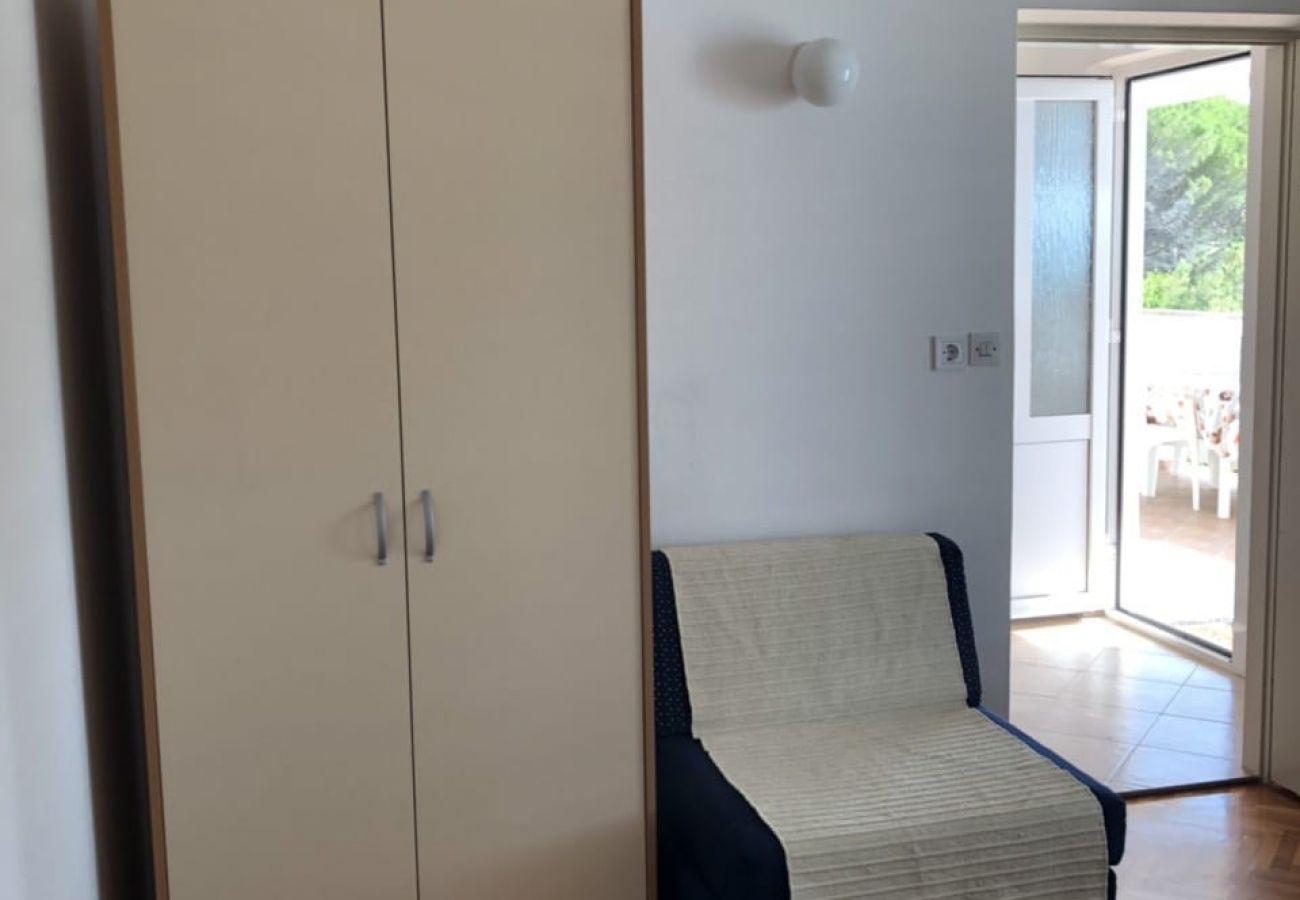 Apartamento en Kampor - Apartamento en Kampor con Seaview, Terraza, WIFI (3708-2)