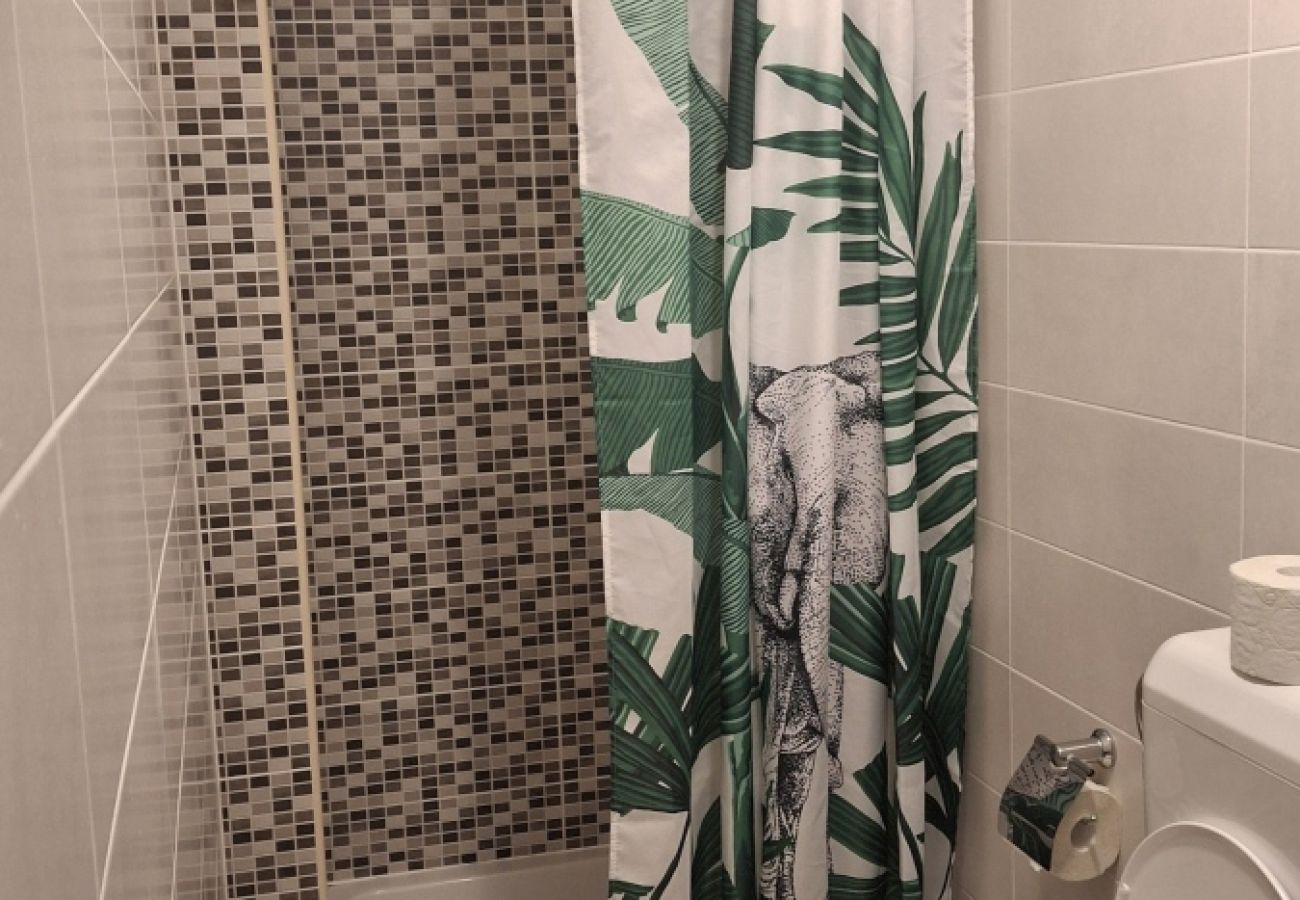 Apartamento en Kampor - Apartamento en Kampor con Seaview, Terraza, WIFI (3708-2)