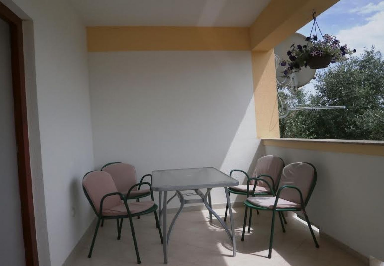 Apartamento en Nin - Apartamento en Nin con Terraza, Acondicionador, WIFI (3722-1)