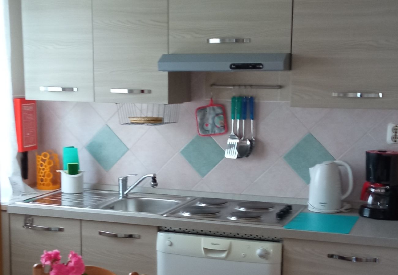 Apartamento en Rab - Apartamento en Rab con Seaview, Balcón, WIFI, Lavadora (3728-1)