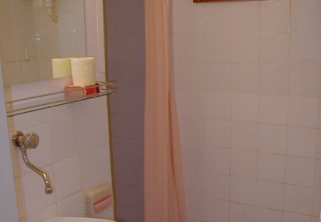 Apartamento en Supetarska Draga - Apartamento en Supetarska Draga con Seaview, Terraza, Acondicionador, WIFI (3750-1) Apartamento en Supetarska Draga - Apartamento en Supetarska Draga con Seaview, Terraza, Acondicionador, WIFI (3750-1)