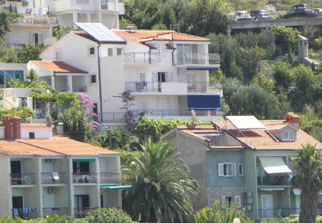 Apartamento en Stanici - Apartamento en Stanići con Seaview, Terraza, Acondicionador, WIFI (3782-5) Apartamento en Stanici - Apartamento en Stanići con Seaview, Terraza, Acondicionador, WIFI (3782-5)