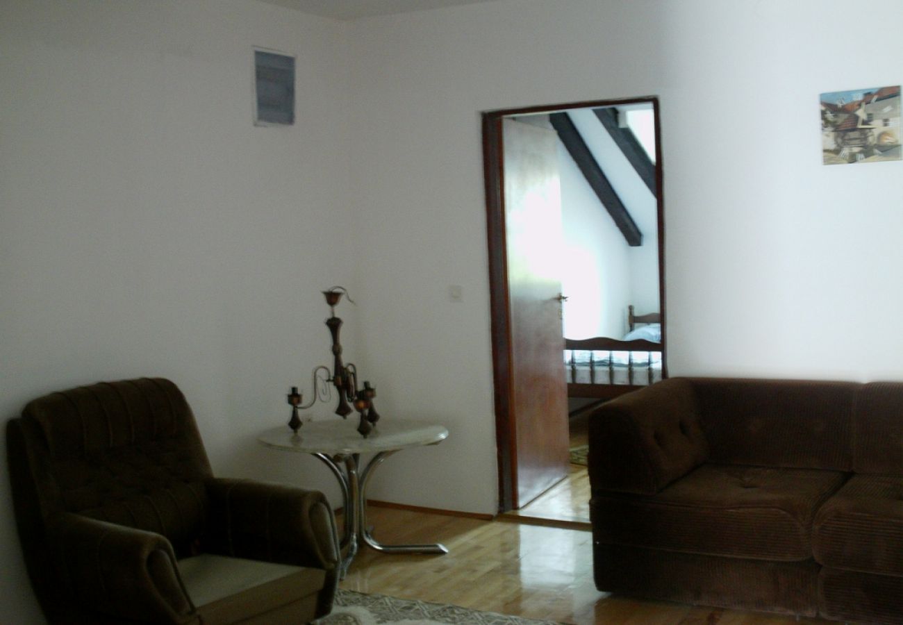 Apartamento en Zlarin - Apartamento en Zlarin con Balcón, WIFI, Lavadora (3813-1)