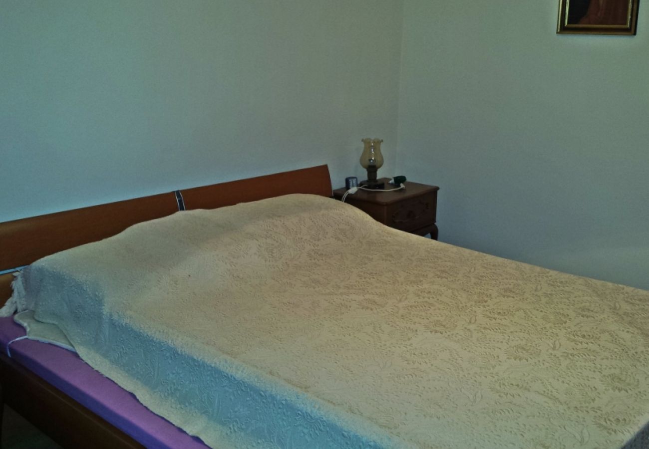 Apartamento en Zlarin - Apartamento en Zlarin con Balcón, WIFI, Lavadora (3813-2)